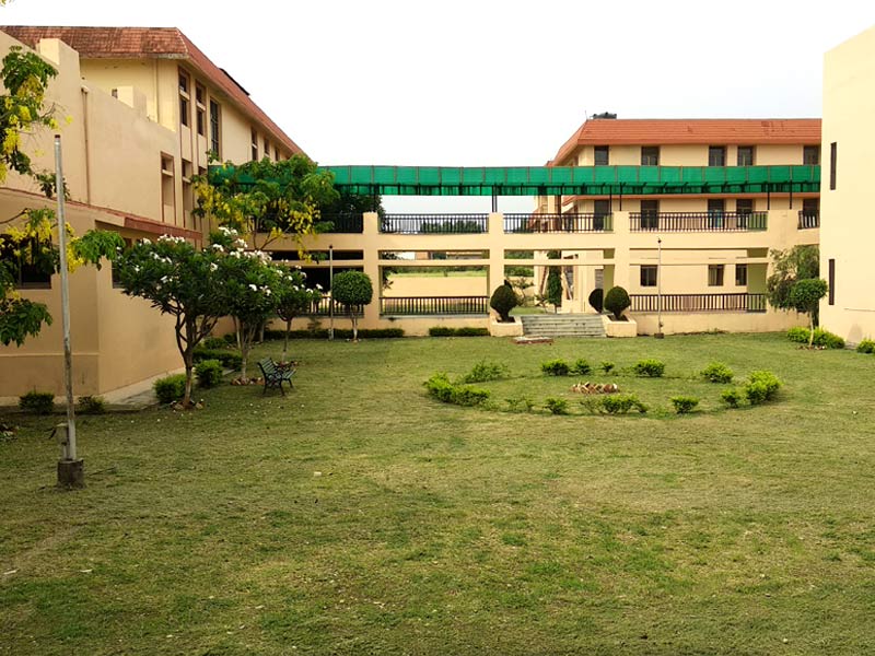 campus-img